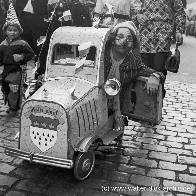 Köln-Auto beim Veedelszoch 1953