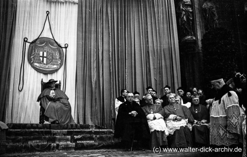 Feierlicher Empfang für Kardinal Frings 1946