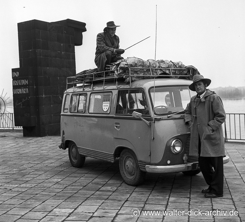 Ford FK 100 (Ford Transit) als Expeditionsfahrzeug 1954
