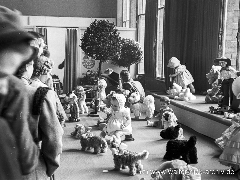 Puppen und Kuscheltiere 1948