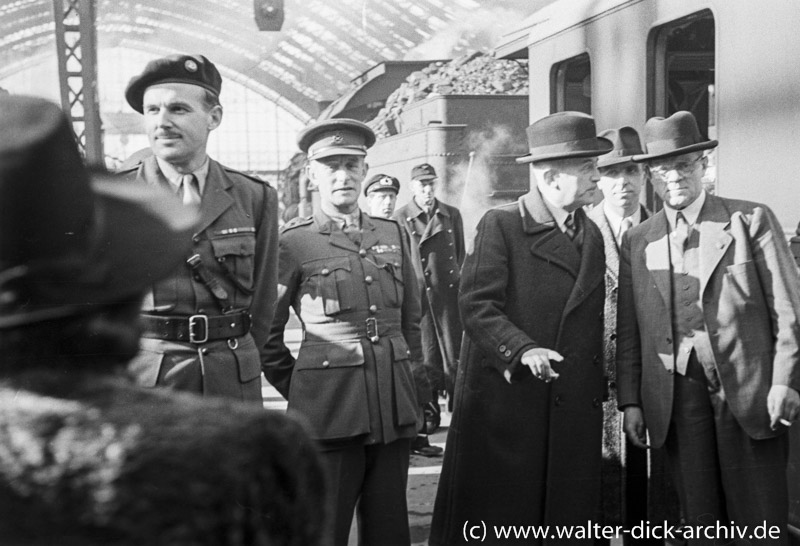 Kinder in die Schweiz-Verabschiedung 1947