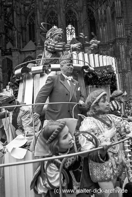 Prinz Karneval im Rosenmontagszug 1951