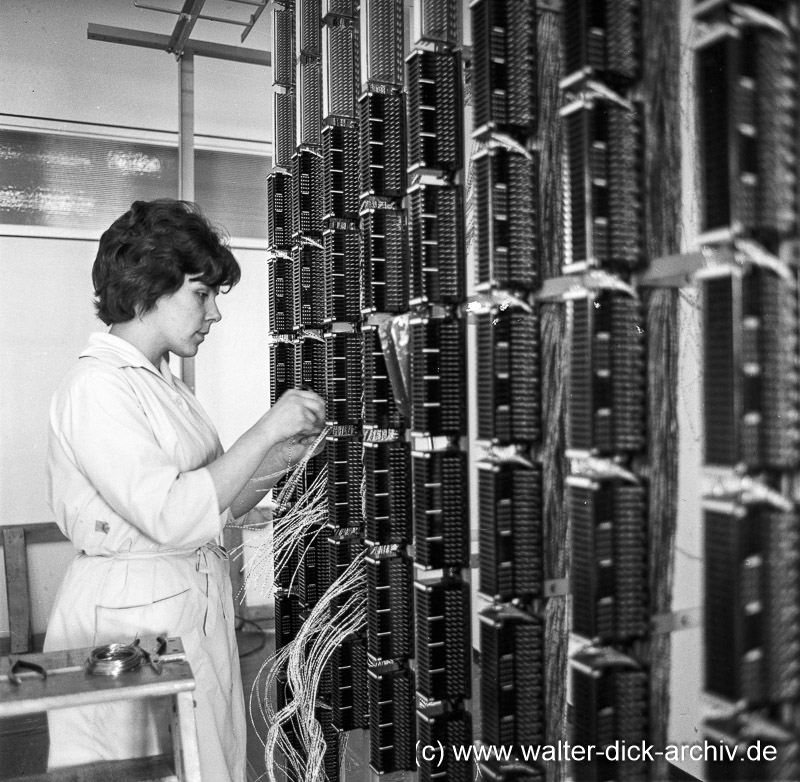 Verdrahtung von Telefonanlagen 1965