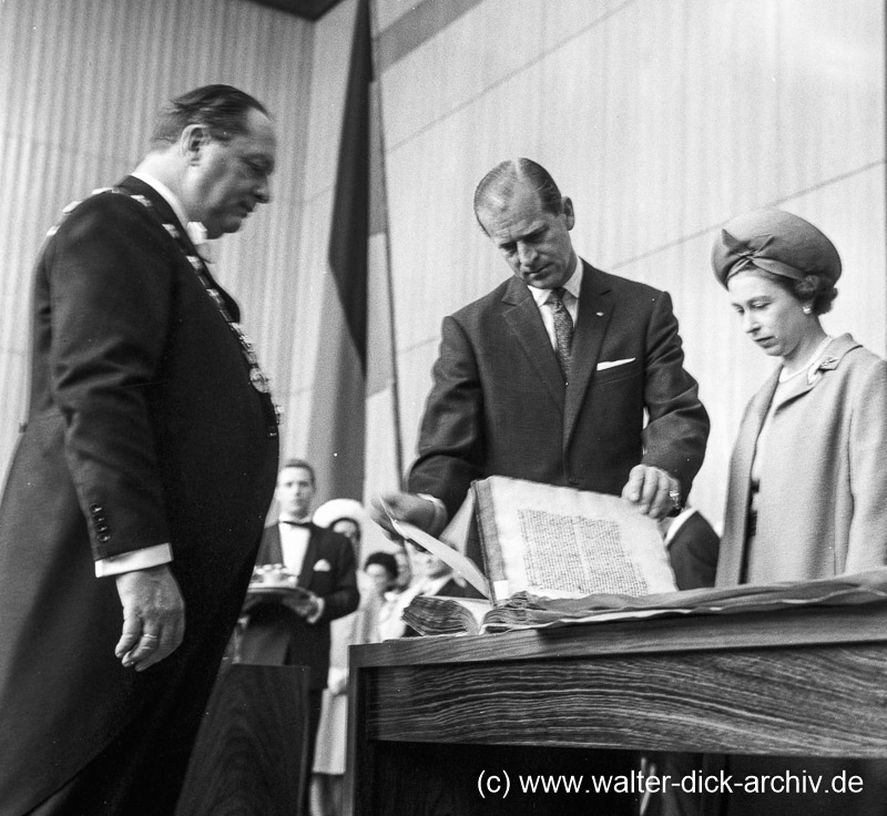Empfang im Rathaus - Königin Elisabeth II. 1965