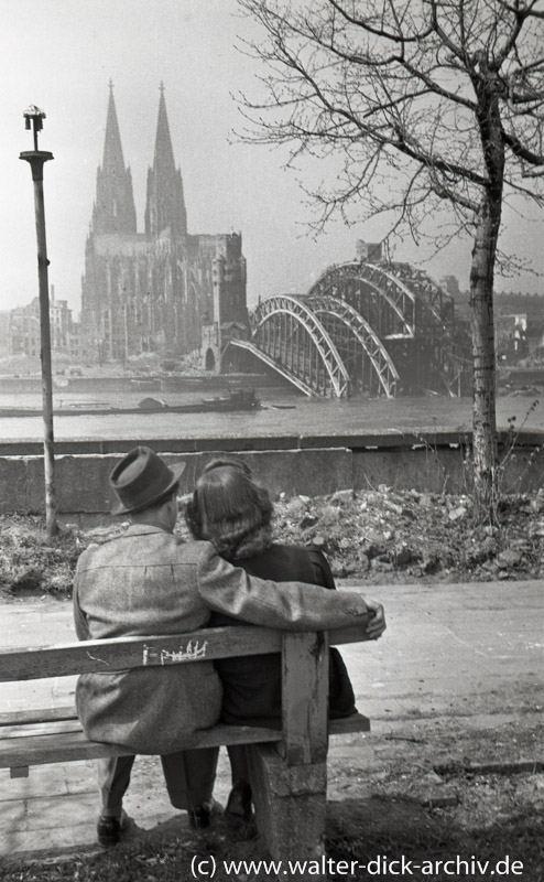 Frühling und Frühlingsgefühle am Rhein 1946