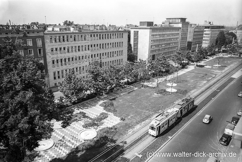 Auf dem Kaiser-Wilhelm-Ring -1956