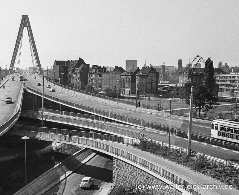 Rechtsrheinische Zu- und Abfahrt der Severinsbrücke 1960