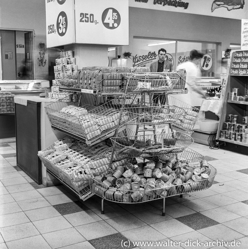 Das neue Einkaufen-Supermarkt in Köln 1957