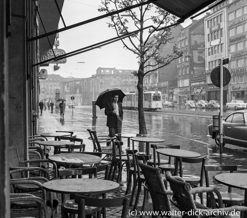 Es regnet mal wieder in Köln 1954