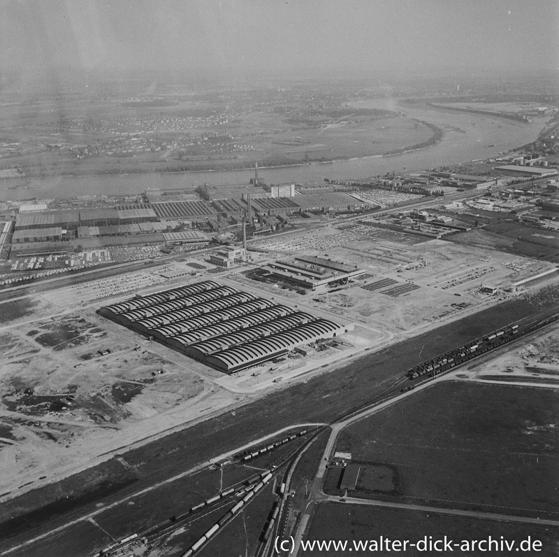 Luftaufnahme der Kölner Ford Werke