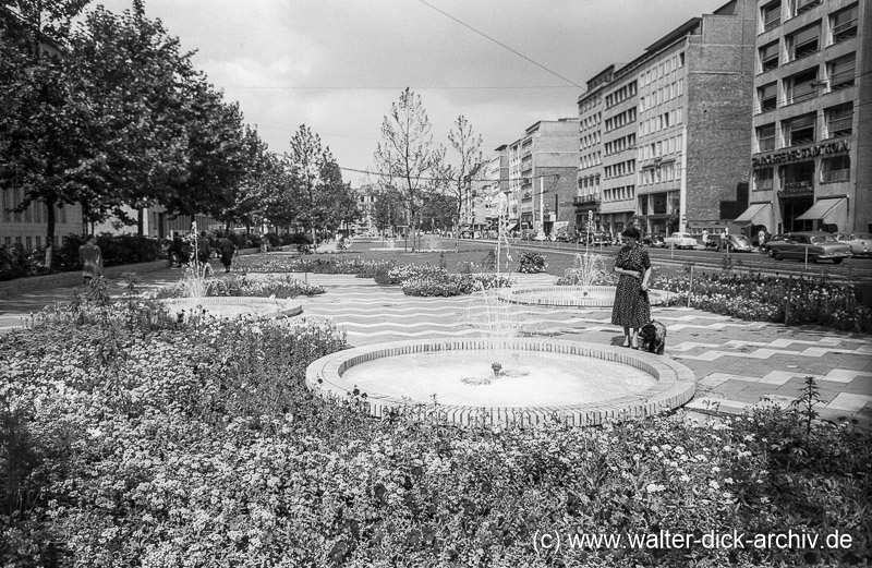 Auf dem Kaiser-Wilhelm-Ring -1956