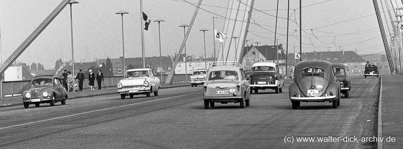 Auf der Severinsbrücke 1960