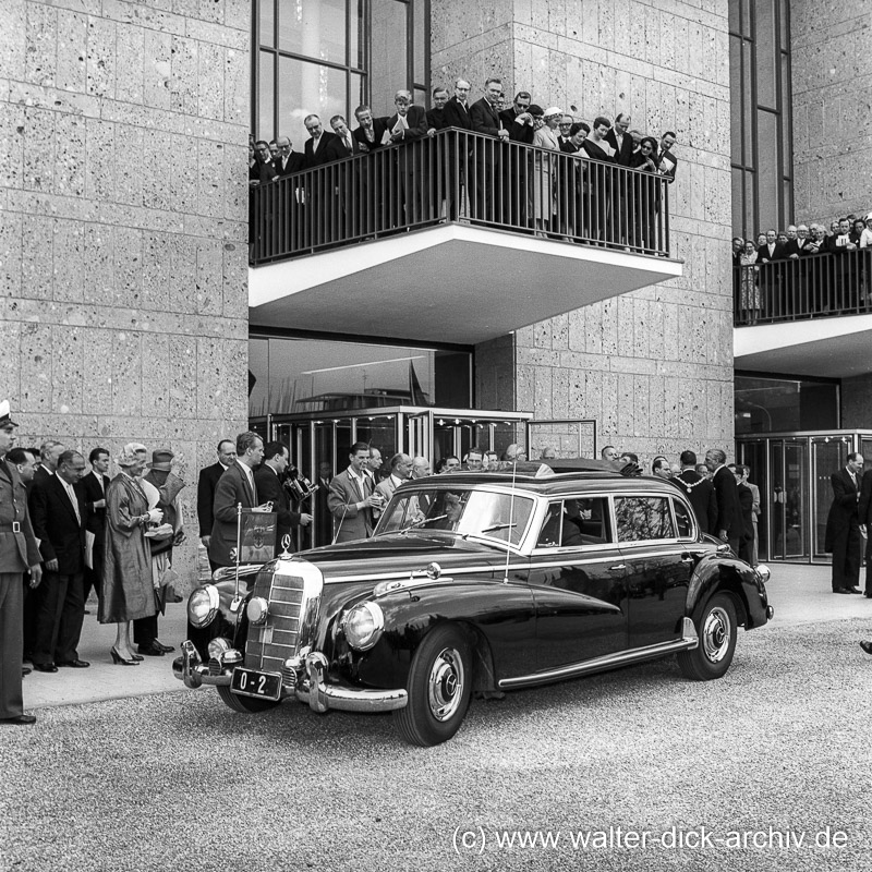 Eröffnung der neuen Oper 1957