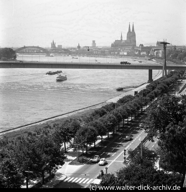 Zoobrücke und Stadtpanorama 1967