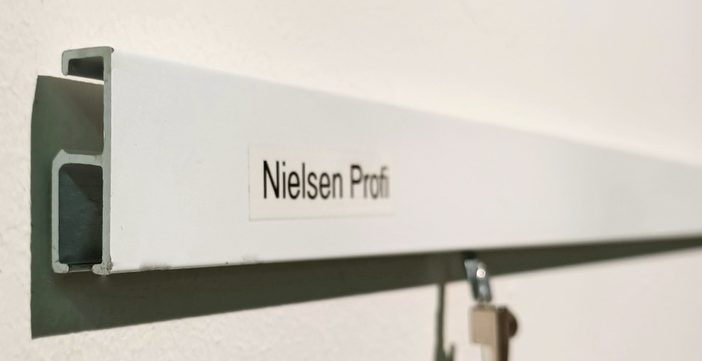 Nielsen Profi Bilderschiene 2 Meter