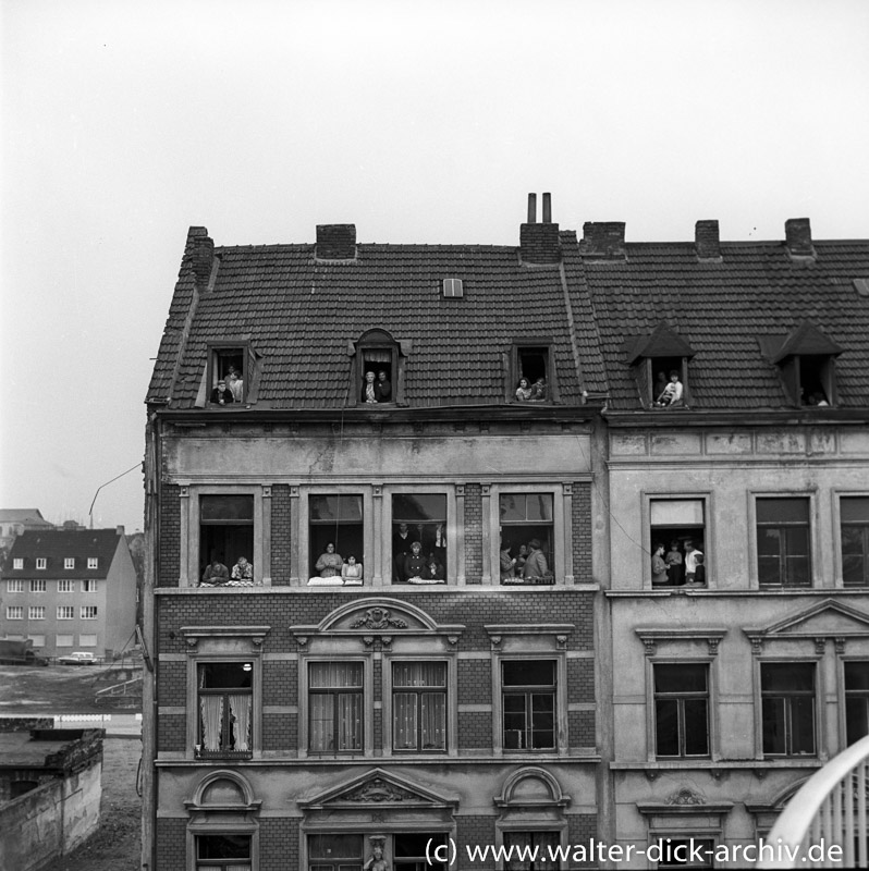 Logenplätze bei der Eröffnung der Kölner Severinsbrücke