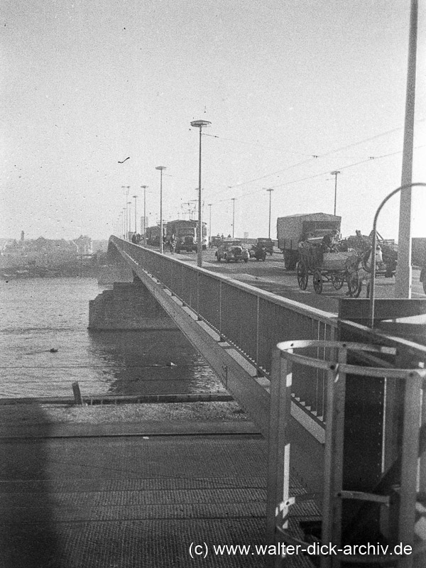 Die Deutzer Brücke 1950