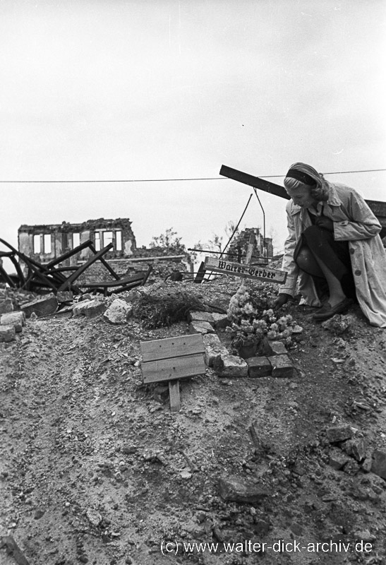 Provisorische Kriegsgräber 1946