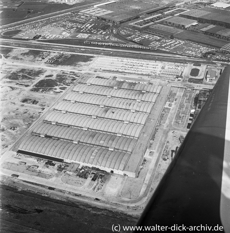 Luftaufnahme der Kölner Ford Werke