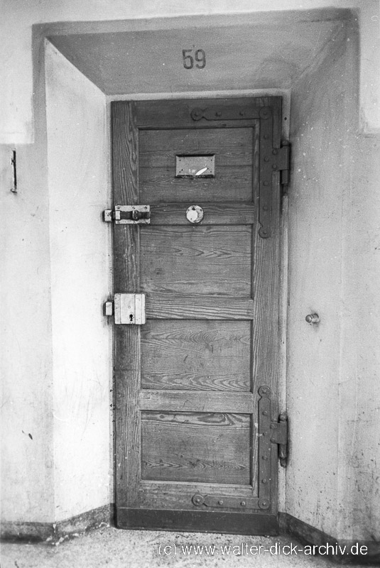 Zellentür im Hafthaus Hoegen Prozess 1949
