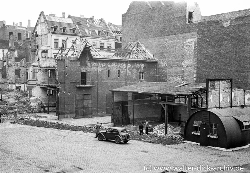 Zerstörte Gebäude der Kölner Müllabfuhr 1947