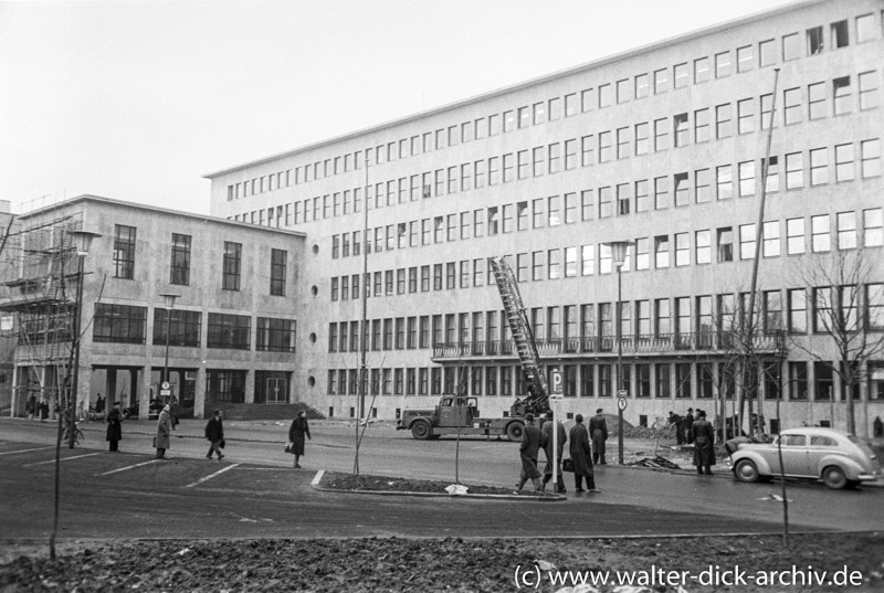 Neubau der Bezirksregierung-1952