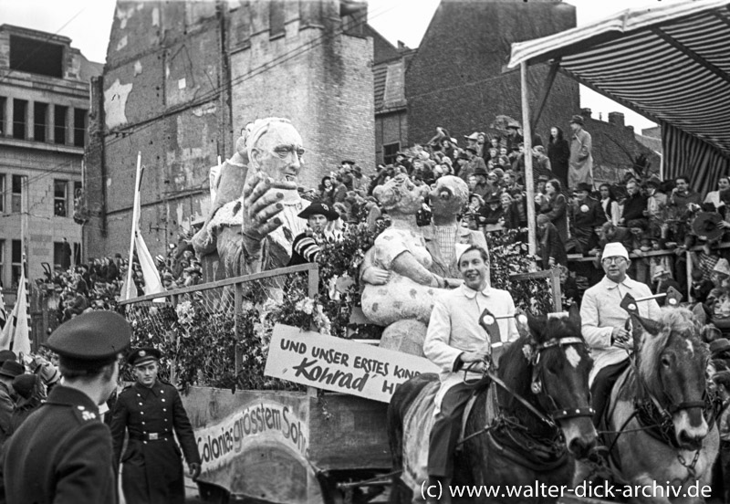 Im Rosenmontagszug 1950