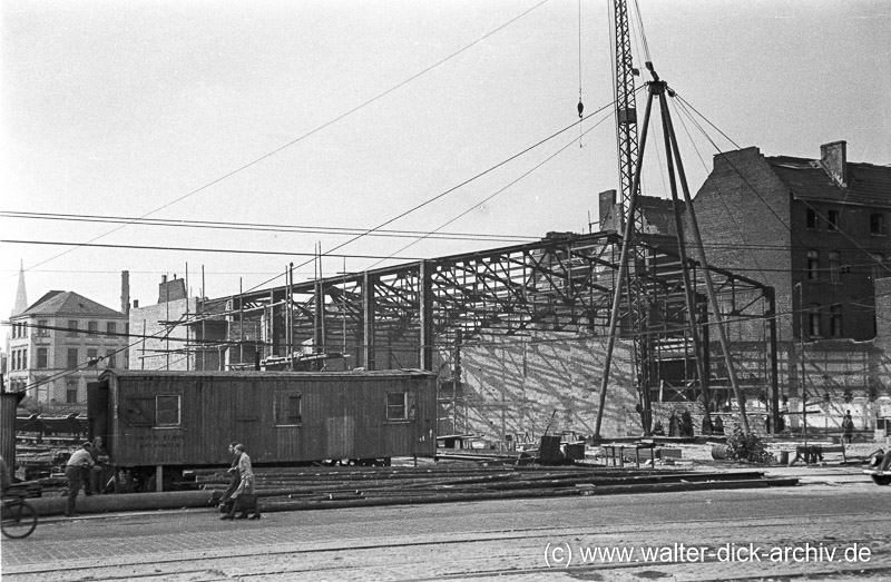 Bau der Hahnentorlichtspiele 1948