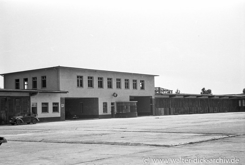Ehemaliger Flugplatz Köln-Ostheim 1947