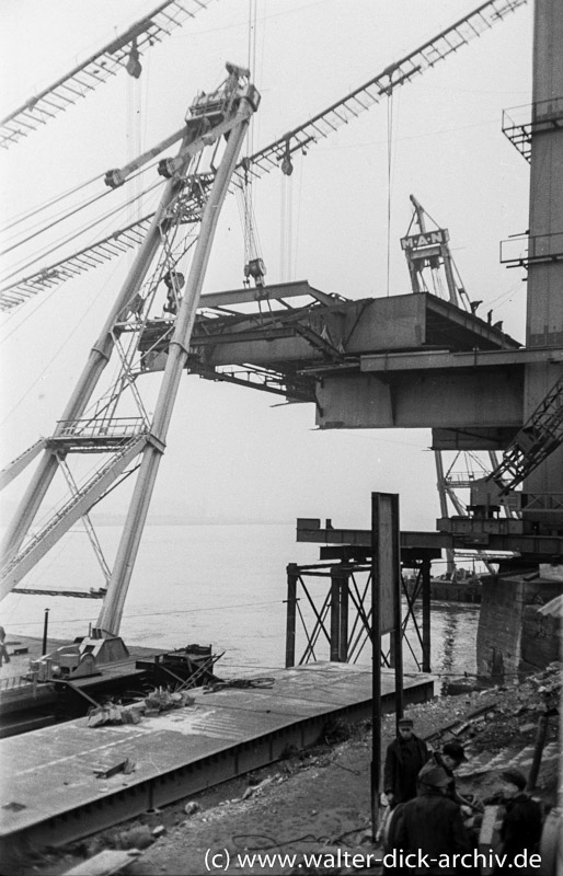 Bau der Mülheimer Brücke 1950