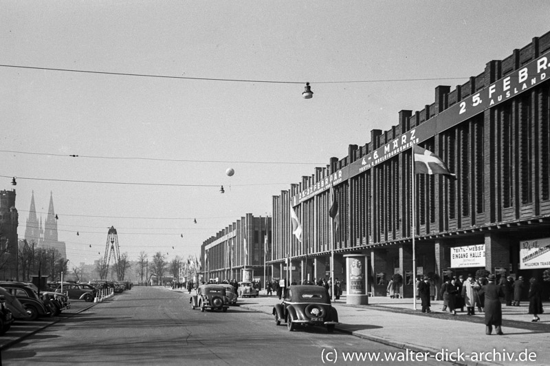 Die Rheinhallen der Kölner Messe 1951