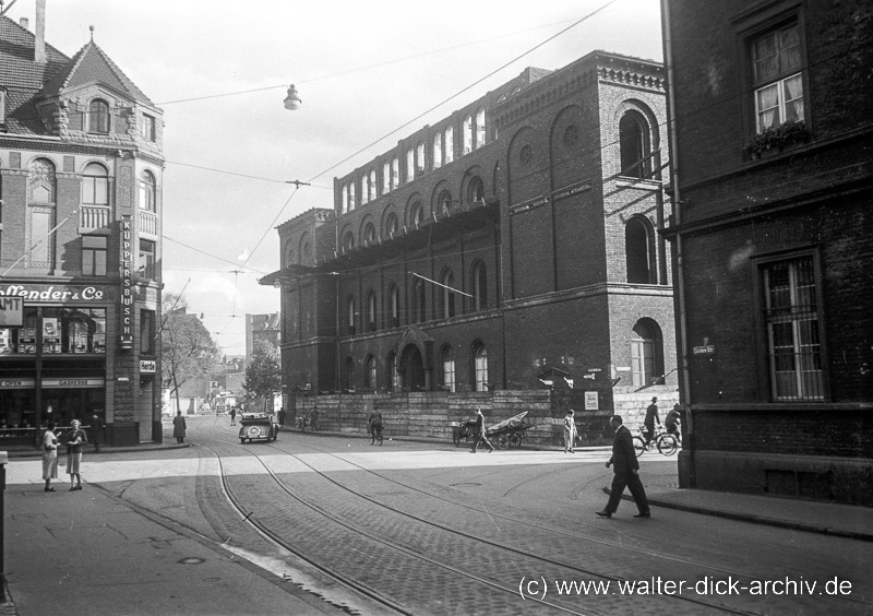 Abriss für die neue Durchbruchstraße 1938