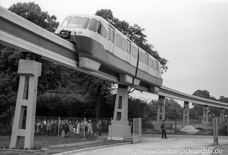 ALWEG-Bahn-Versuchszug Maßstab 1:1 1957