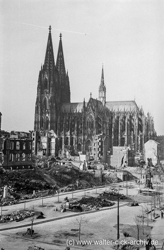 Alter Markt und Dom 1947