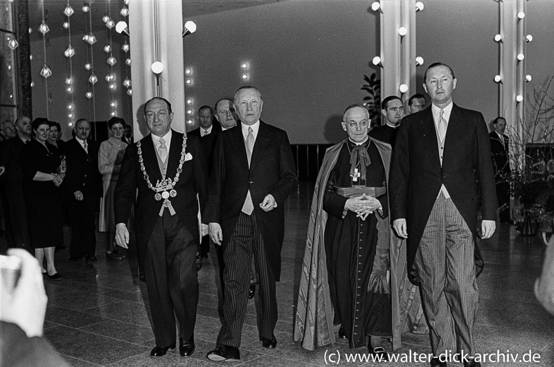Die Ehrengäste 1955