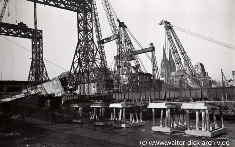 WDA100-005 Bau der neuen Deutzer Brücke