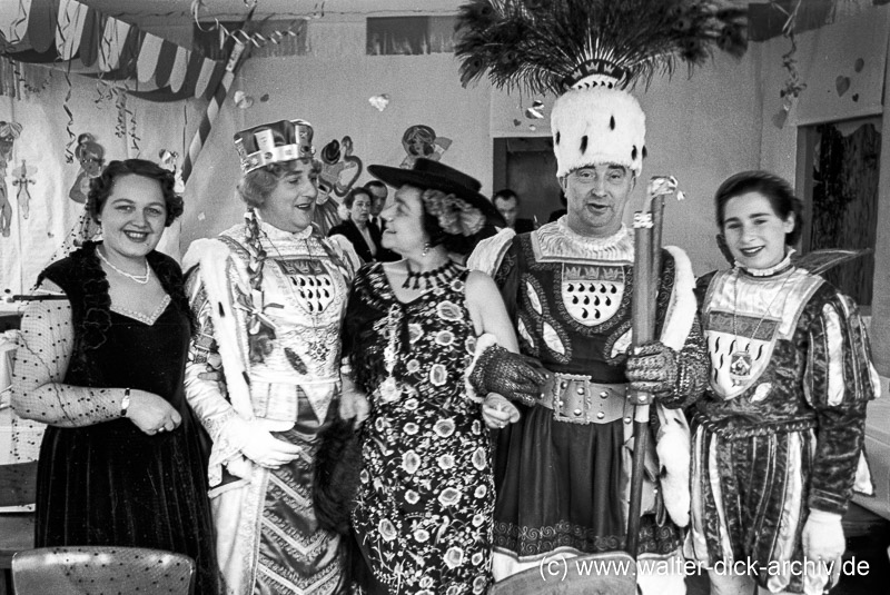 Bauer und Jungfrau beim Empfang im Rathaus 1951