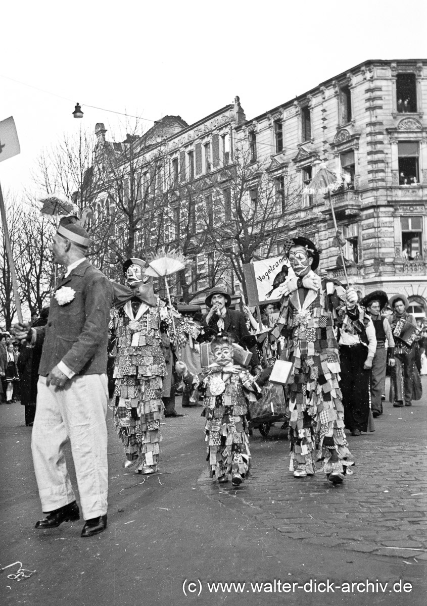 Lappenclowns aus Vogelsang 1950