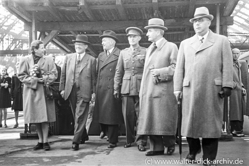 Kinder in die Schweiz-Verabschiedung 1947