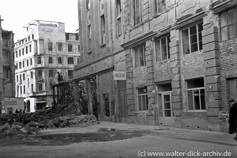 Am Hof und Wallrafplatz 1947