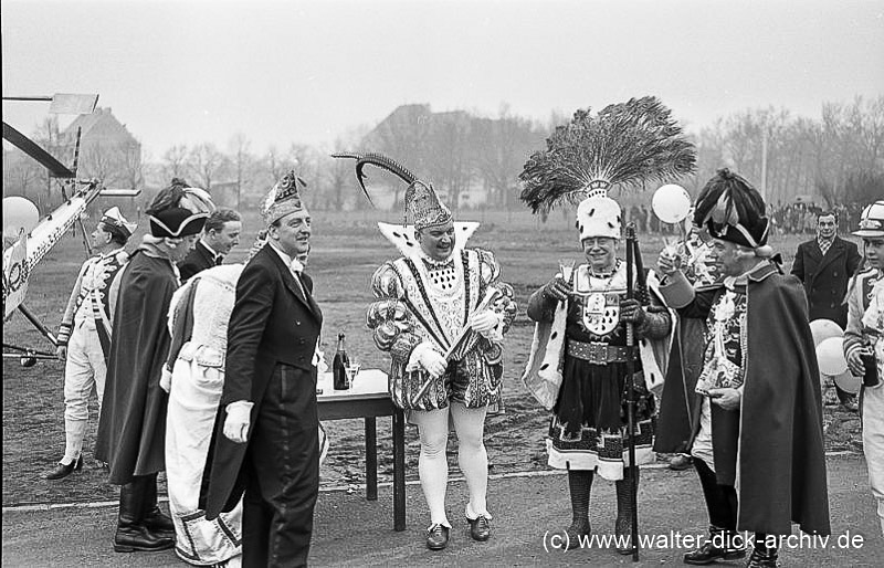 Das Dreigestirn auf dem Heliport 1954