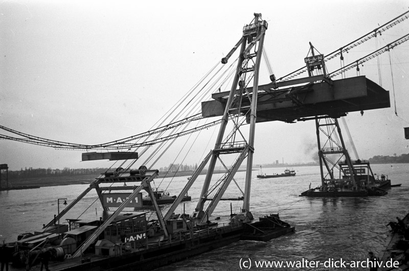 Bau der Mülheimer Brücke 1950