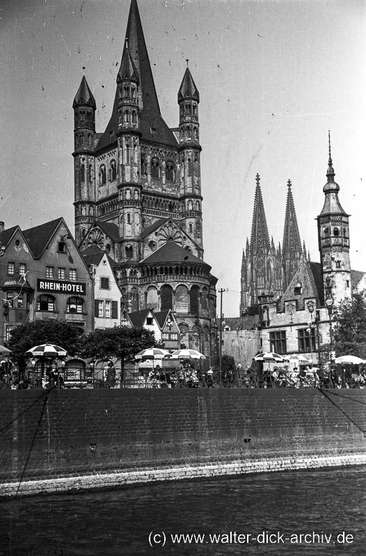 Groß St. Martin, Dom und Stapelhaus 1938