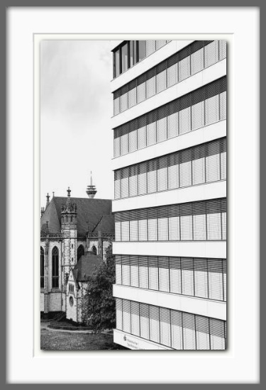 Dirk Gilberg - Kirchplatz in Düsseldorf