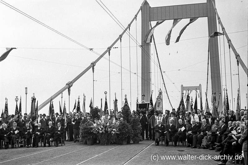 Eröffnung der Mülheimer Brücke 1951