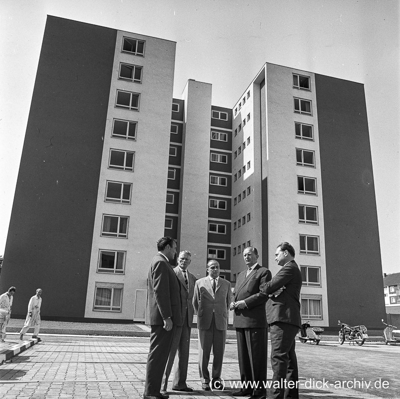 Besichtigung der Siedlung Vingst  1963