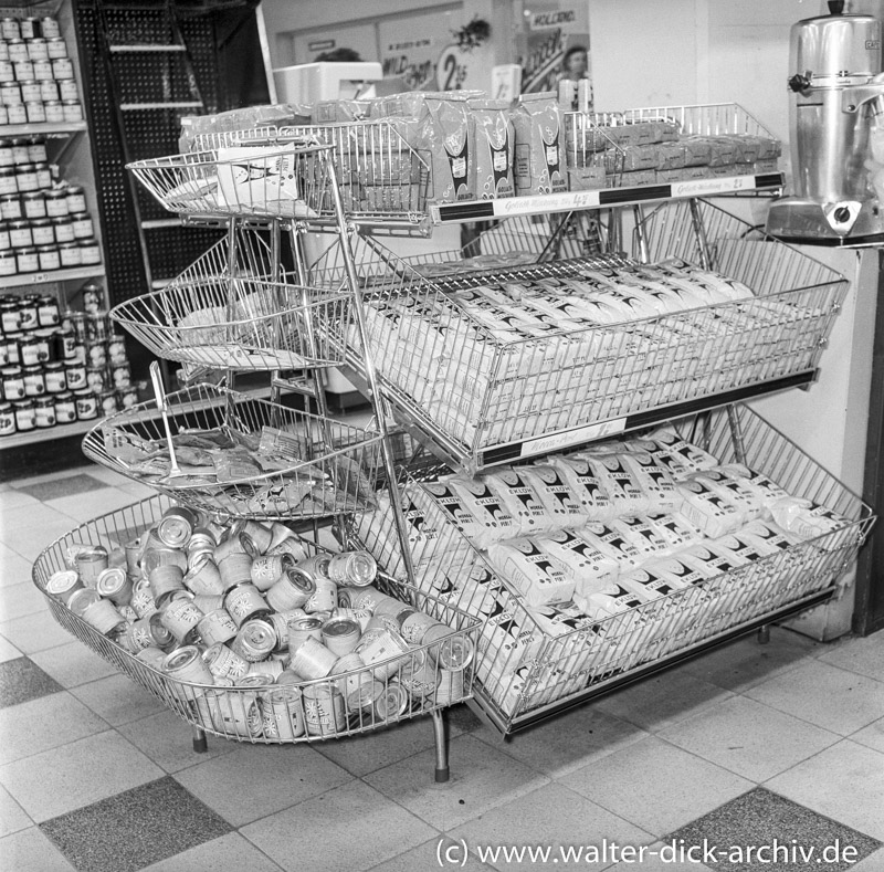 Eklöh Supermarkt in Köln-Ehrenfeld 1957