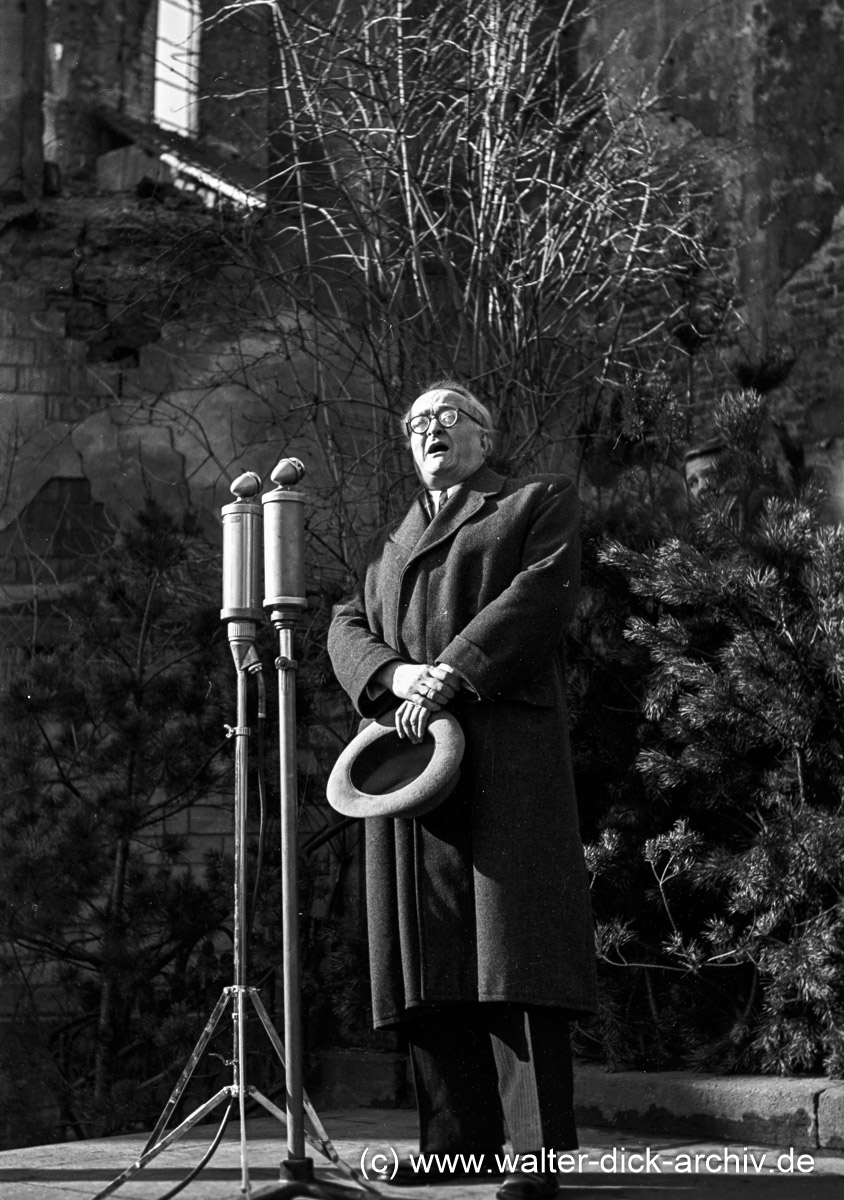  Trauerfeier auf dem Lichhof 1951 