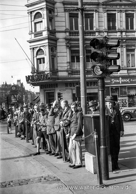 Neue Verkehrsregelung? 1939