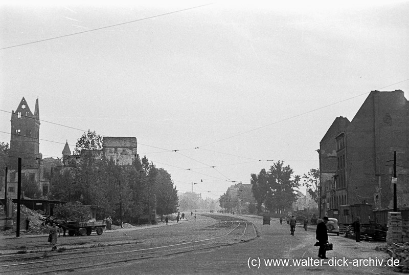 Hahnenstraße und St. Aposteln 1949